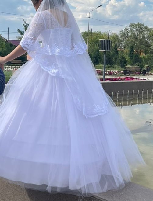 Свадебное платье