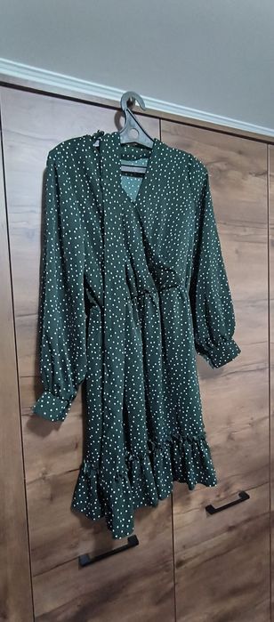 Продам женские платья