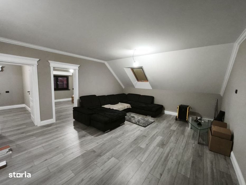 Casa cu 8 camere, 750 mp teren , Radauti