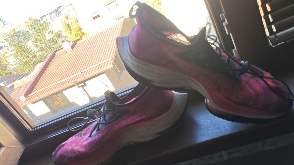 Nike ATOMKNIT за бягане