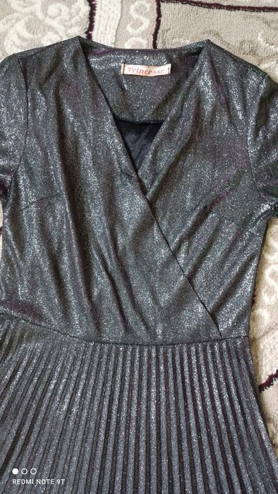 Изумительное блестящее вечернее платье!