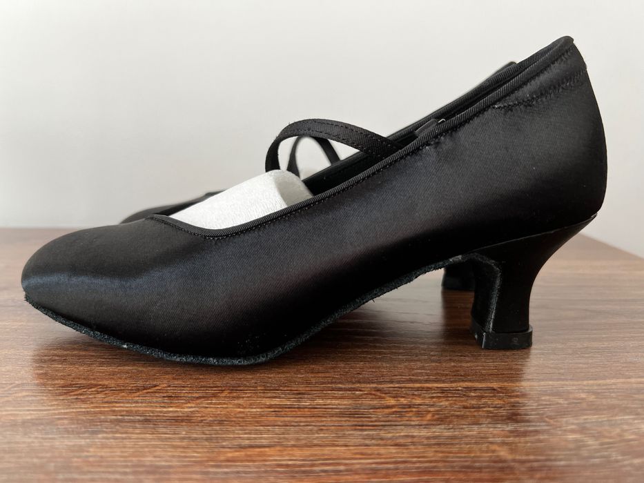 Туфли для бальных танцев
