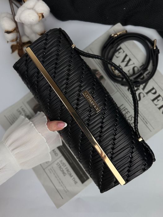 Дамска ръчно плетена чанта