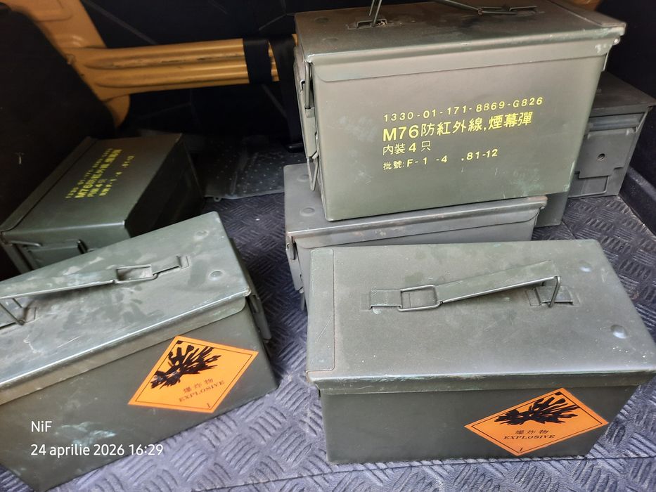 Cutii militare munitie,hobby, colectie,etc