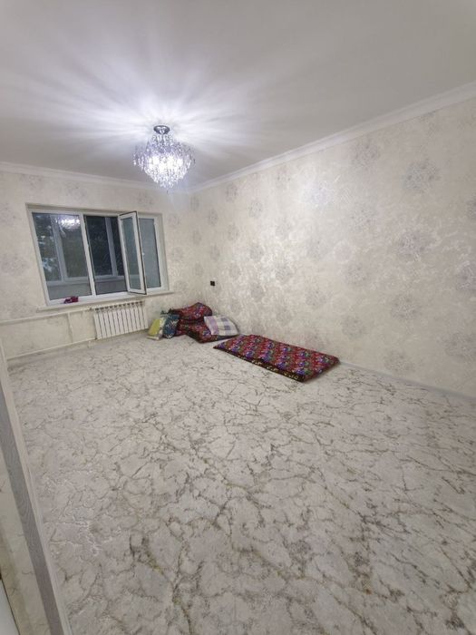 Продается трехкомнатная квартира на масиве Водник