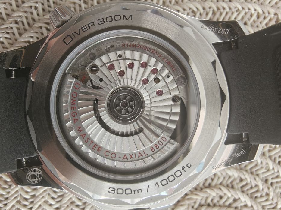 Omega Seamaster Diver 300M Co-Axial Master Chronometer