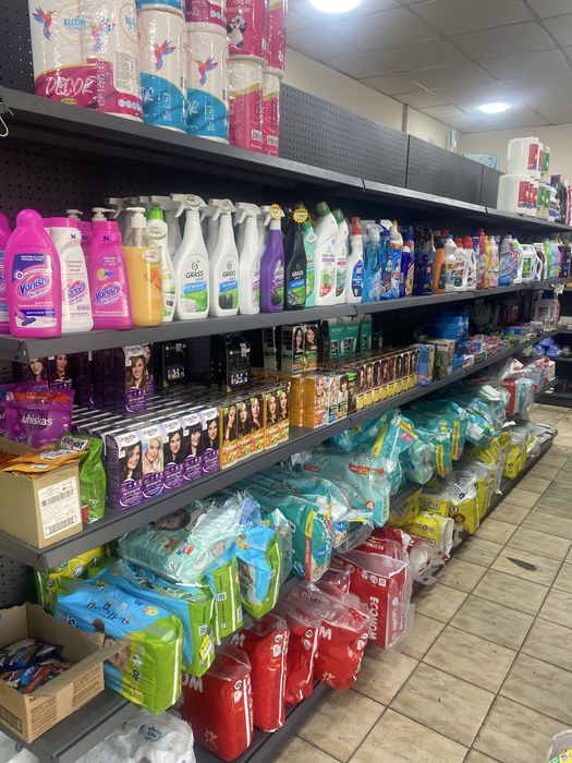 stelaj sotiladi 200$ metr