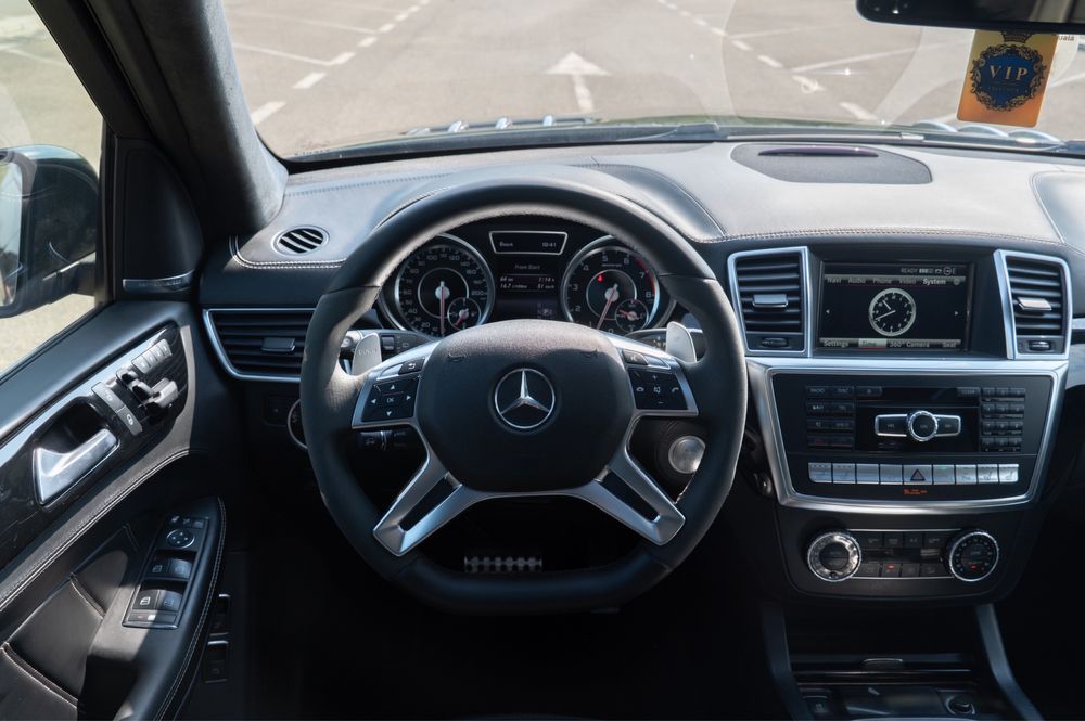 Mercedes-Benz GL GL 63 AMG 4MATIC / 2015 / 5.5 V8 (M157) / 7 Locuri