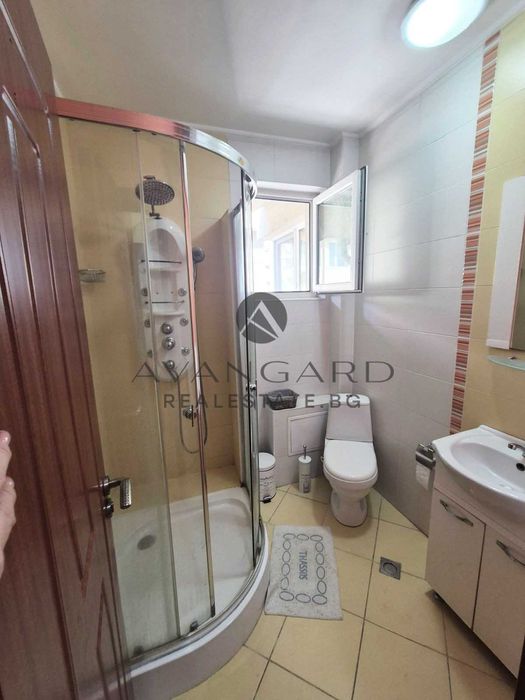 Продава се Двустаен апартамент в Пловдив, Христо Смирненски - 62 кв.м за 2226 €/кв.м - Снимка #10