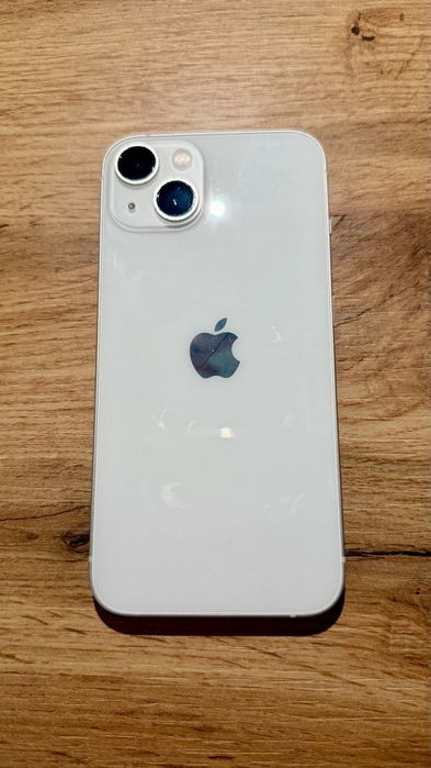 iPhone 13 Бял 128 GB - Отлично техническо състояние
