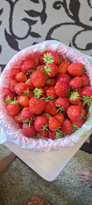 Продам клубнику, крупная