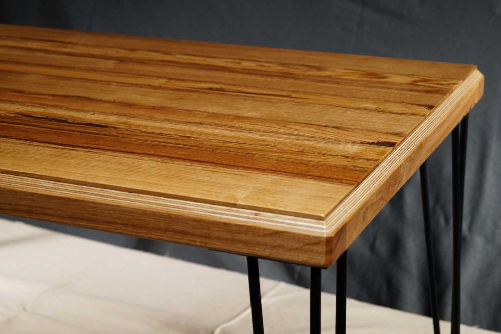 Холна маса с масивен плот дъб