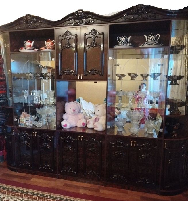 Продаю свою стенку