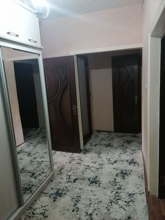 Срочно сотилади Сергели 4 3/1/5 ремонт тоза 2×6 балкон мактаб богча ме