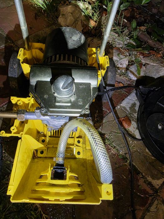 Aparat, masina de spalat cu presiune karcher 670 M