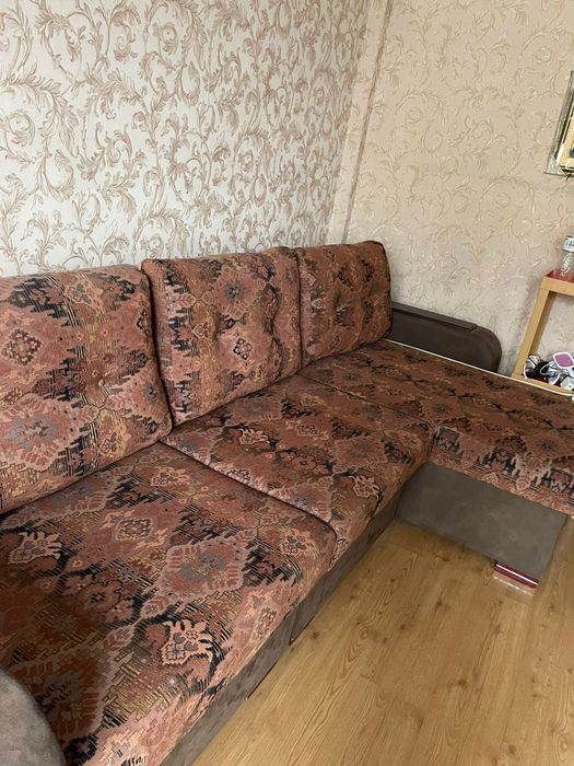 продаю хороший диван