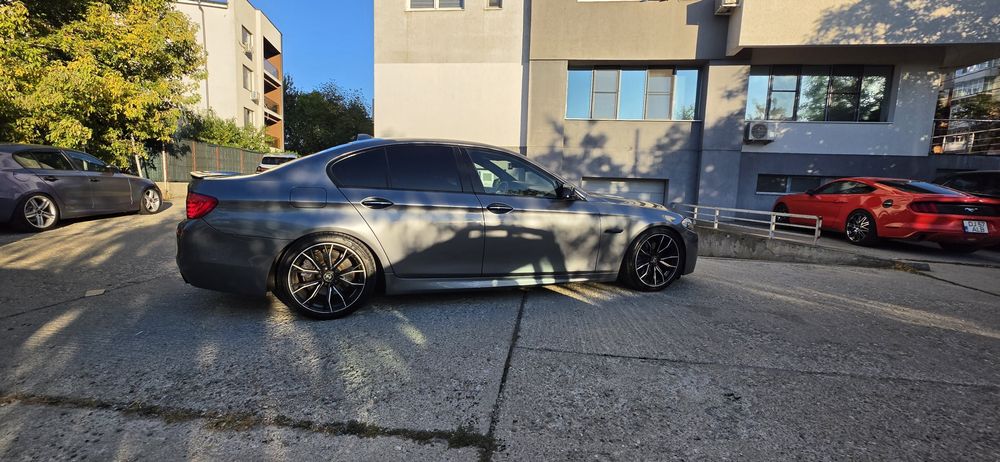 BMW Seria 5 F10 535d Xdrive/ M Pachet/ 4 Butoane