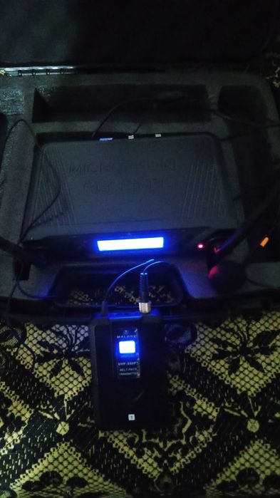 Продавам микрофони на 2-3 участия,неразличими от нови