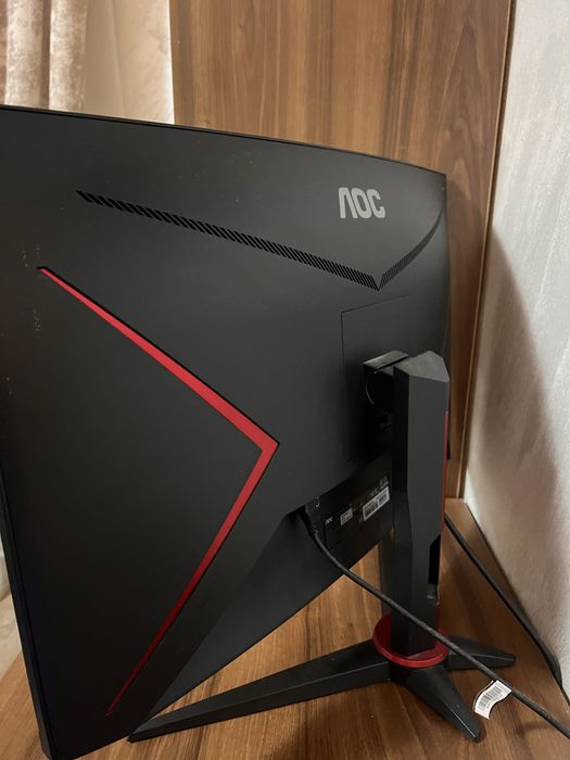 Vonitir AOC 240Hz 0.5 Ms curbat!