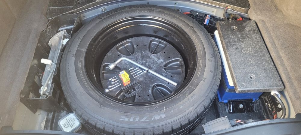 С 2011 один хозяен