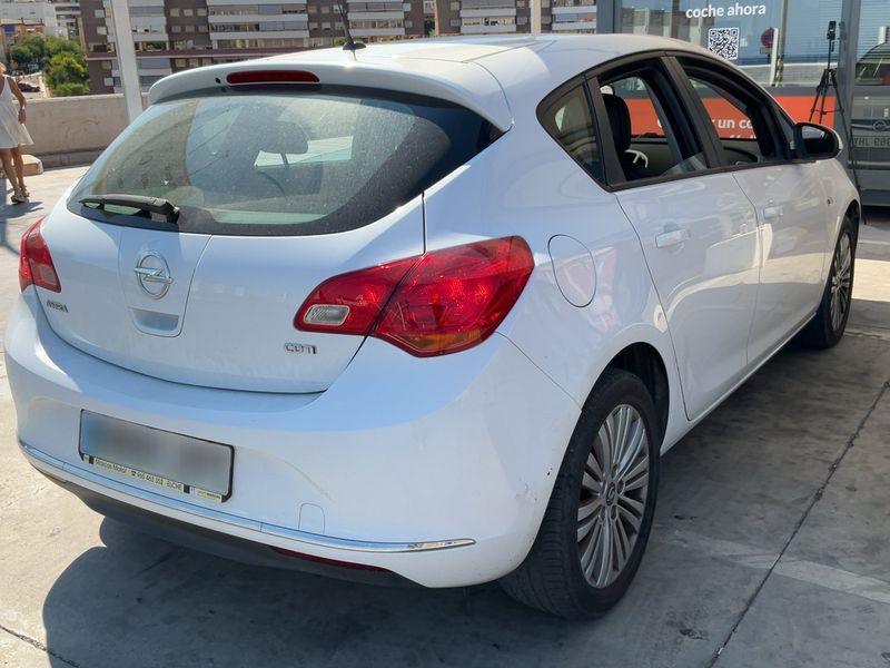 Opel Astra 1.6 CDTI DPF Selective 2015