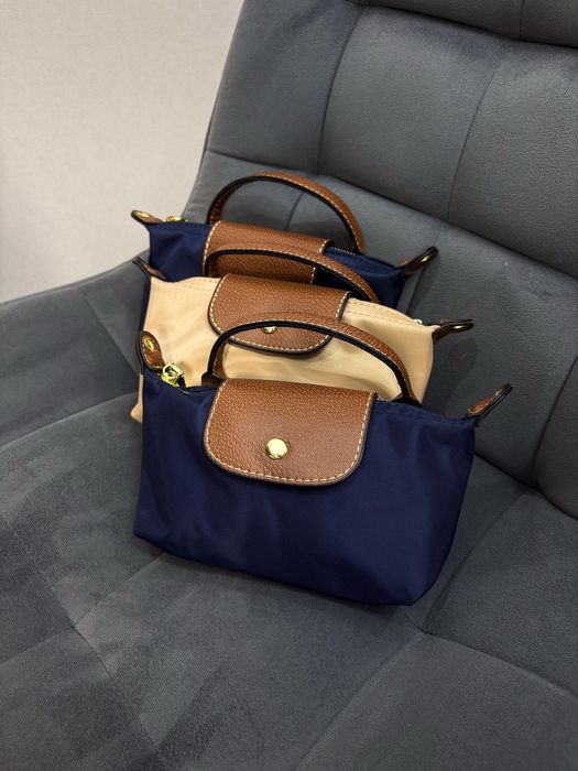Сумки цвета синяя и айвори