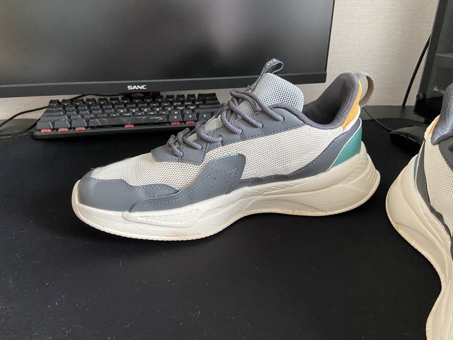 Кроссовки мужские летние