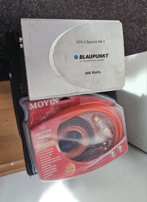Amlpificator + subwoofer +Kit instalare