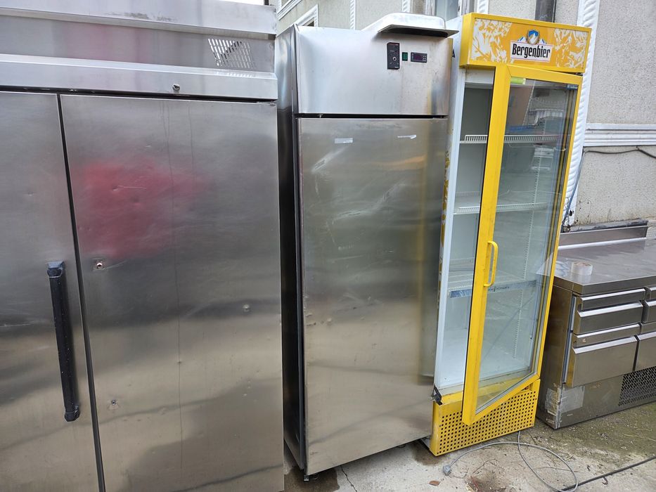 Masa rece frigorifica, 3 usi, blat inox