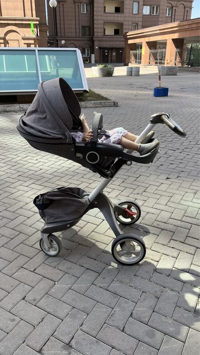 Коляска stokke