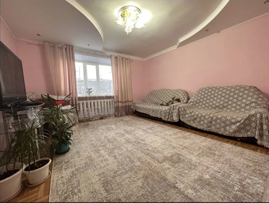 Продам 5 комнатный коттедж.