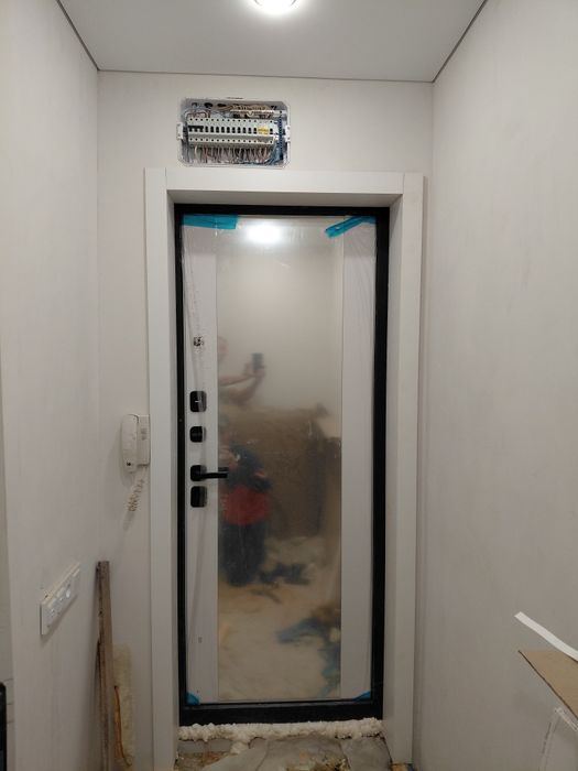 Установка входных дверей