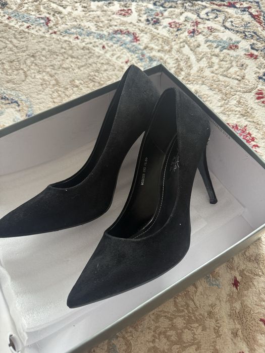 Лодка черная не высокий каблук