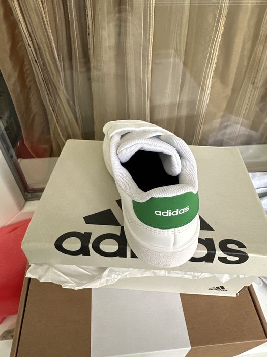 Маратонки Adidas