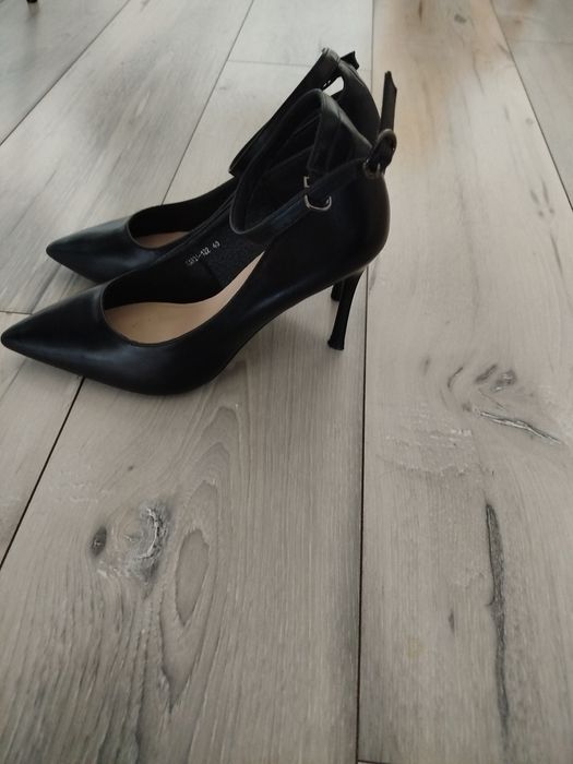 Обувки на ток tendenz