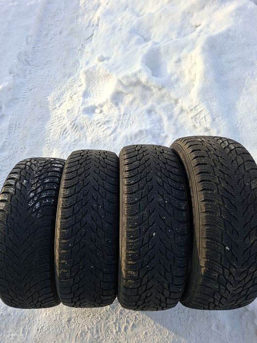 Продам шины. 215/55/17 нокиа
