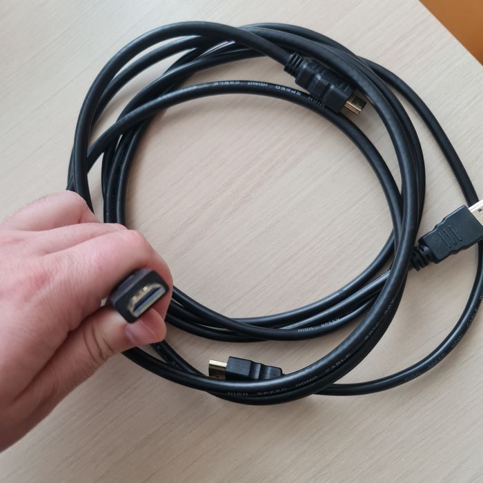 Cabluri usb micro usb, ethernet rj45, hdmi, display port, lightning