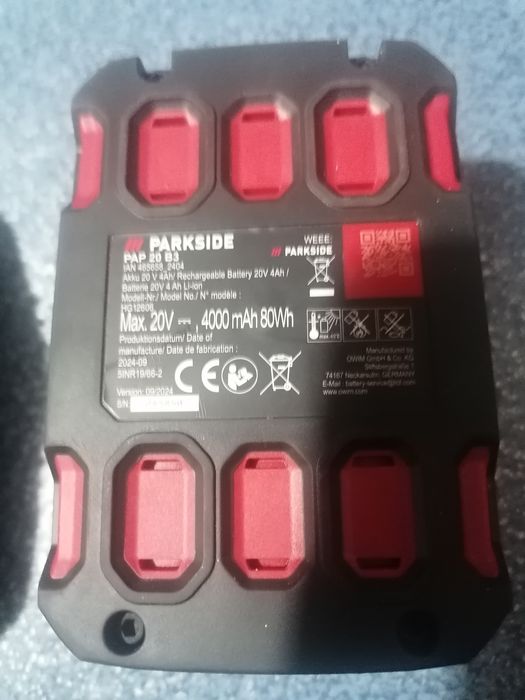 Trimer pentru gazon cu acumulator