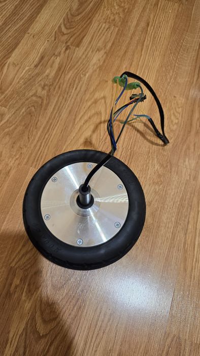 Vând  roți hoverboard