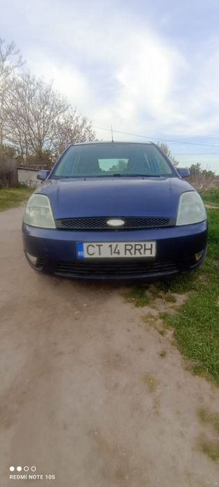 Vand ford fiesta stare foarte buna