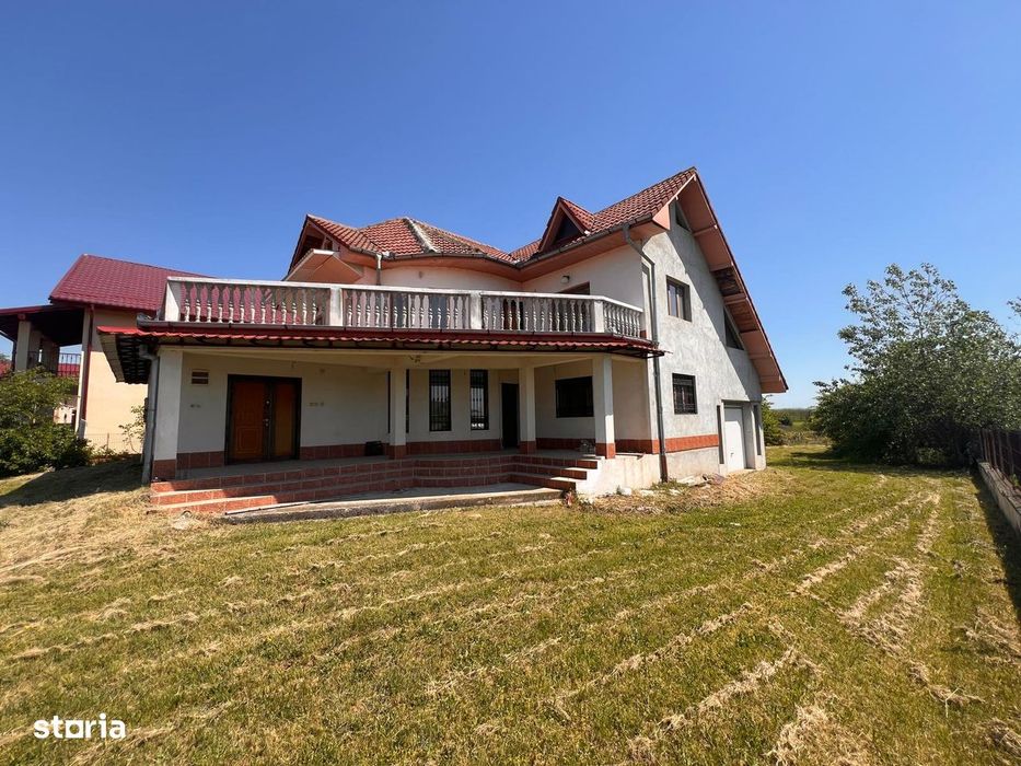 Casă S+P+1 cu terase mari și teren2700 mp – Orlești