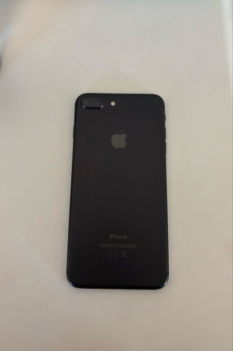 Iphone 7+ в отличном состоянии