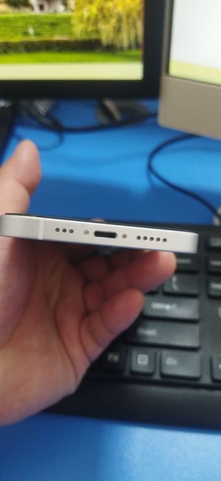 Iphone 12 белый 128gb в отличном состояние не вскрывался