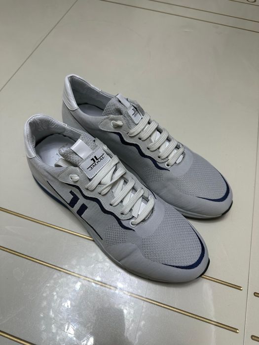 Кроссовки натуральная кожа