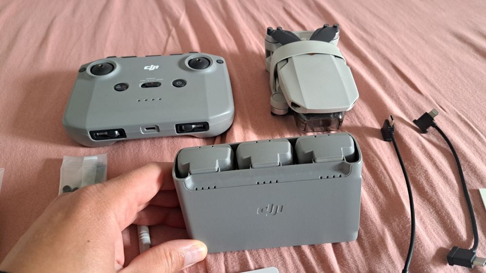 Dji mini 2 se fly more combo