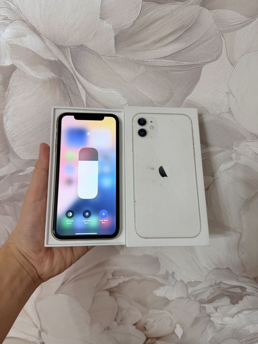 IPhone 11/128Gb - В идеальном состоянии