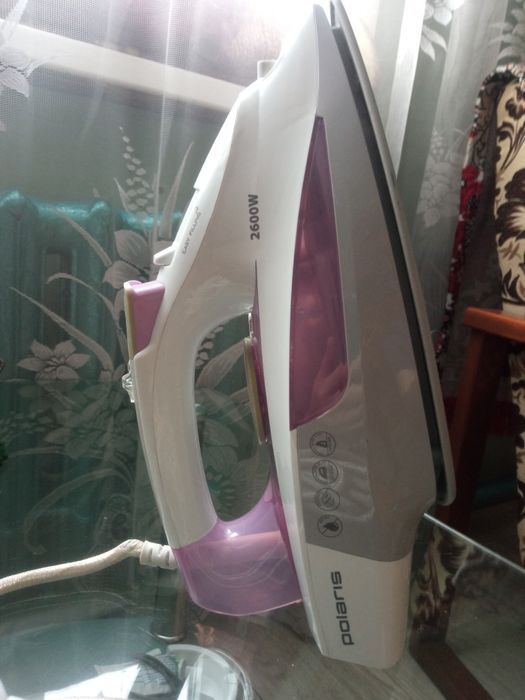 Продам утюг б/у недорого