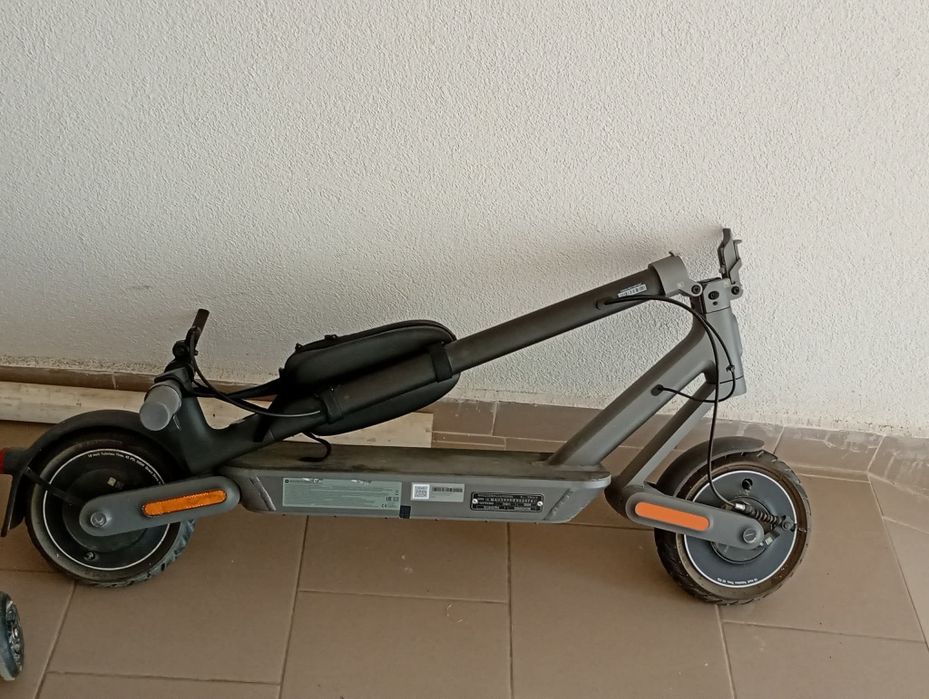 Trotineta Xiaomi Electric Scooter 4 Ultra (nu necesita ITP, în garanție, autonomie 70km)