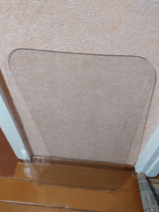 Стекло от трактора