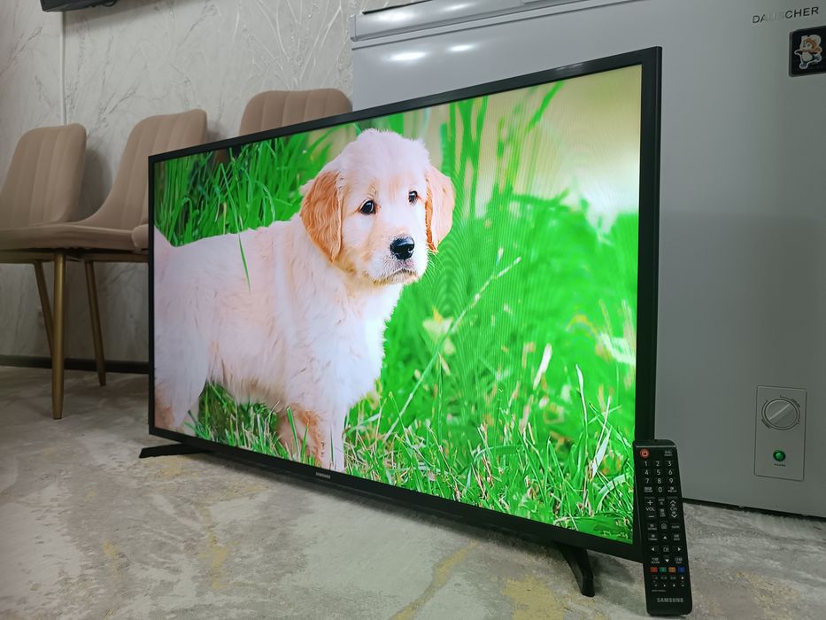 Телевизор SAMSUNG 43" Смарт ТВ Tizen.